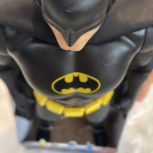 Batman 19inch tall Figure - Picture 7 of 12